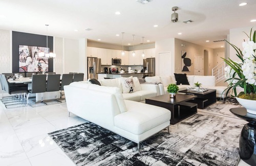 Kissimmee Casa | Sunshine Getaway: Stylish Home in Orlando