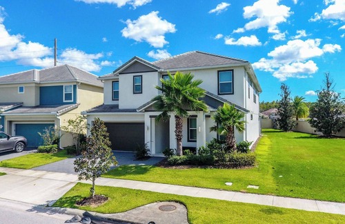 Kissimmee Casa | Sunshine Getaway: Stylish Home in Orlando