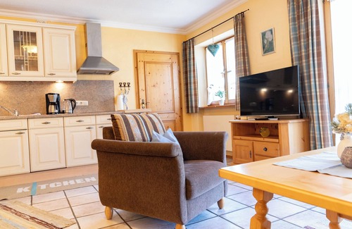 Obergrainau Apartamento | Relax in the Heart of the Alps: Holiday Apartment in Haus Alpenstern "Almrausch"