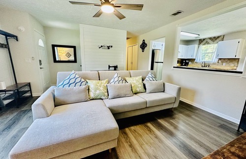 Richmond Hill Casa | Relax In the Hill, close to I-95, Savannah, Ft Stewart and Hunter