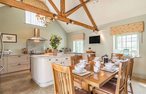 Thirsk Cabaña | 5 bedroom accommodation in Felixkirk, near Thirsk