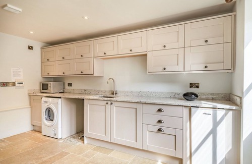 Thirsk Cabaña | 5 bedroom accommodation in Felixkirk, near Thirsk