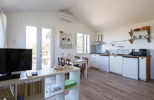 Imperia Apartamento | Relájese en los olivos, a 5 km del centro y las playas - Appartamento Corbezzolo