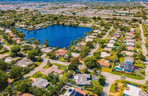 Fort Lauderdale Casa | Relax in the Water