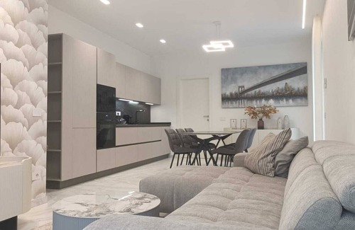 Varese Apartamento | Relax in this oasis of quiet and elegance.