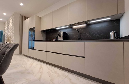Varese Apartamento | Relax in this oasis of quiet and elegance.