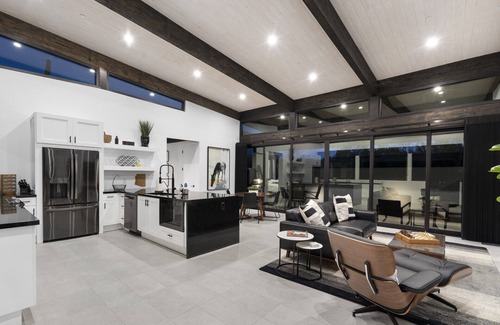 Leigh Estates Casa | RELAX in this STYLISH CASITA LOCATED IN THE HEART OF CAREFREE, ARIZONA