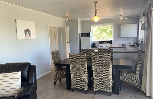 Waimarama Casa | Relax in Waimaz