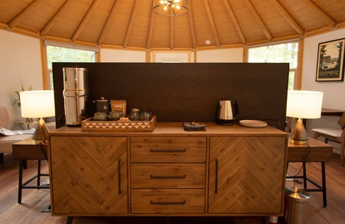 Bastrop Cabina | ¡Relájate en tu propia cabaña aislada de Yurt ubicada en una propiedad de más de 200 acres!