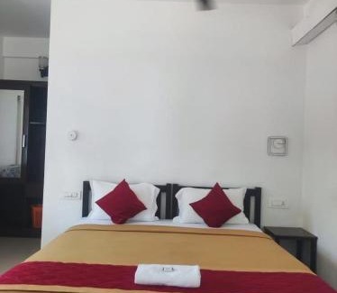Kuzhuppilly Hotel | Relax inn cherai beach