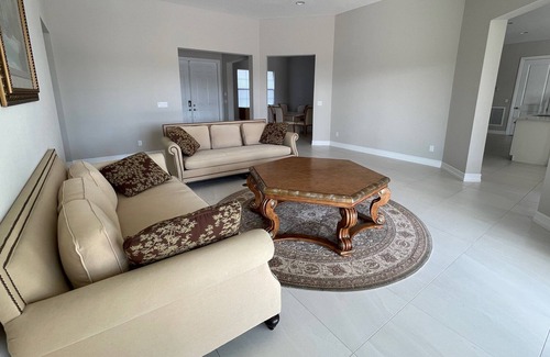 Palm City Casa | Relax living home away from home