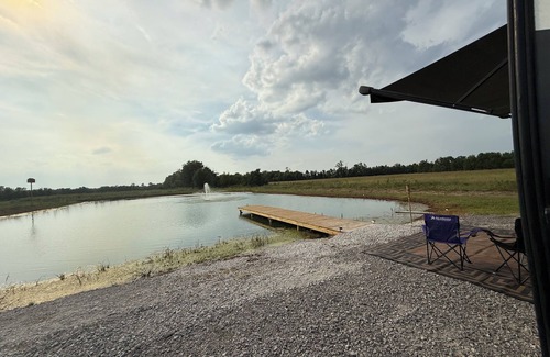 Gardner Casa | Relax or fish on this private pond and watch the most beautiful sunsets from RV