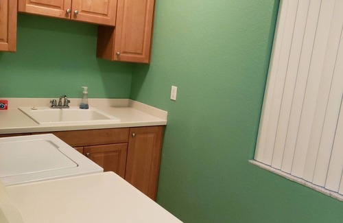 Independence Square Condominio | Relax @ our spacious Beach Condo. 3 Bedrooms, Bonus room & 2 Baths nSleeps 6-10