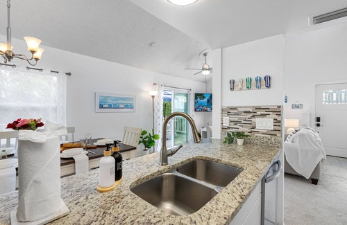 Palm Harbor Casa | Relax & Play! Pool, Spa + Game Room by Crystal Beach