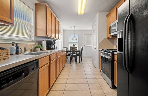 Houston Casa | Relax, Quiet, Clean, & 15min Away From Airport