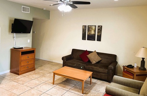 Pinetop Condominio | Relax, Recharge, and Hike On! 2BR Condo