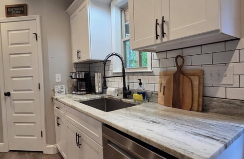 Morganton Casa | Relax & Renew Private House with Hot Tub