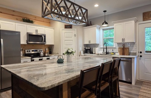 Morganton Casa | Relax & Renew Private House with Hot Tub