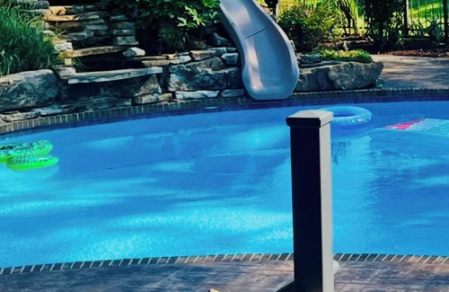 Cullman Casa | Relax & Reset: Calm Free-Range Hens, Farm Freshness & Poolside Retreat