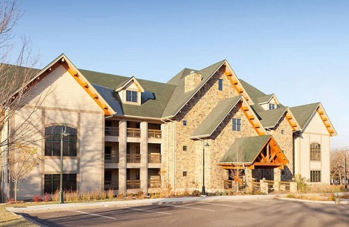 Big Cedars Condominio | Relax surrounded by nature in this 1BD resort condo with resort amenities