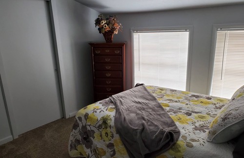 Tulsa Casa | Relax @ This Peaceful Entertainment & Living Oasis