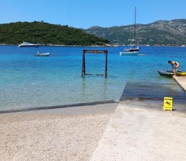 Cove Tri Zala (Zrnovo) Casa | Relax tiny villas 40 meters of the beach