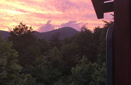 Hiawassee Cabina | Desde $ 75nt 5 / 2-9 Hermosa vista MultiPeak Mtn Televisores de 2-50 "Wifi FirePit Stone Patio