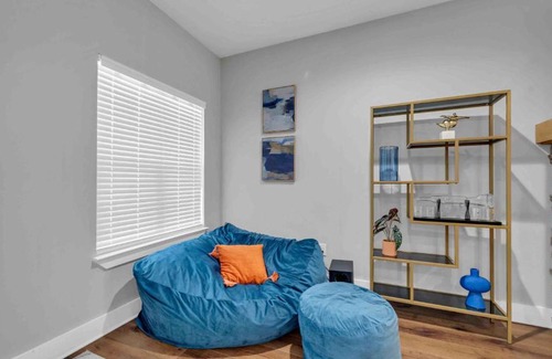Wright Casa | Relax & Unwind - Spacious & Colorful 3BR House