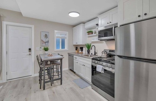 South Oceanside Condominio | Relax & Unwind | Tower 9 Retreat Steps to Beach
