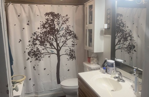 Chanute Cama Y Desayuno | Relaxation Destination: A whole floor and game room to yourself
