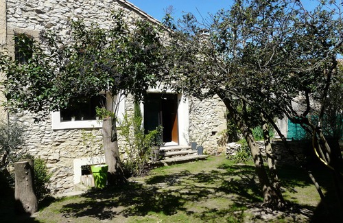 Saint-Bonnet-du-Gard Cabaña | Reunión de relajación y felicidad junto al Pont du Gard, hasta 10 personas.