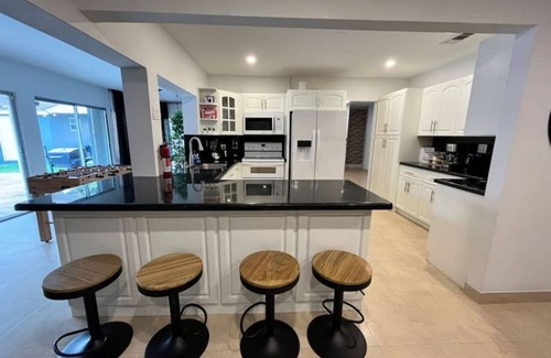Westchester Casa | Relaxation Haven -Pool-BBQ-Fit12