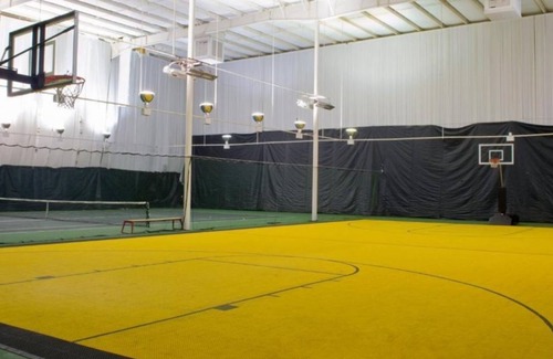 Cheat Lake Apartamento | Relaxation Paradise: Studio w Indoor Pool & Fitness Center