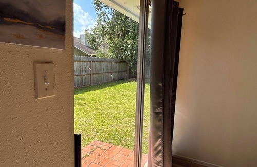 Clodine Casa | RELAXATION STATION 3-bedroom house in Houston TO RELAX & ENJOY with WiFi, A/C