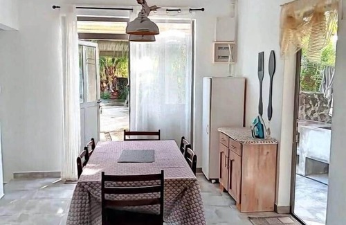 Poste Lafayette Casa | Relaxed Coastal Living