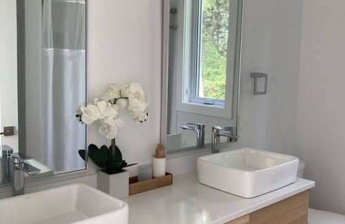 Souris Cabaña | Relaxed Cottage overlooking Souris River.
