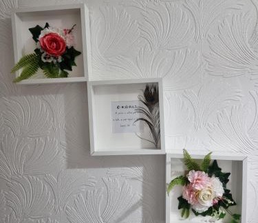 Harehills Casa | Relaxed Double bed with private bathroom, parking, WiFi and garden.