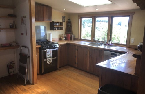 Kakanui Casa | Relaxed family accommodation close to the beach and river.