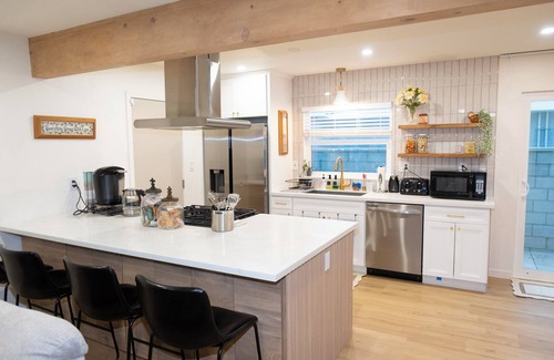 San Diego Casa | Relaxed Modern Comfort - 3 BR Home in Clairemont