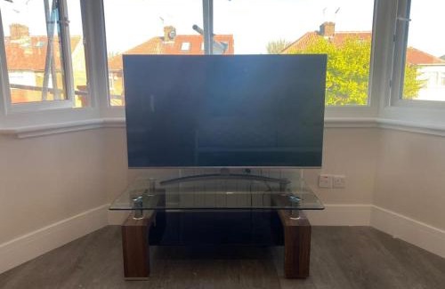 Cricklewood Apartamento | Relaxing 1-Bed Apartment Your Home Away from Home