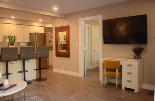 Regional District of Nanaimo Apartamento | Relaxing 1 Bedroom Suite - 5 minutes from the beach!