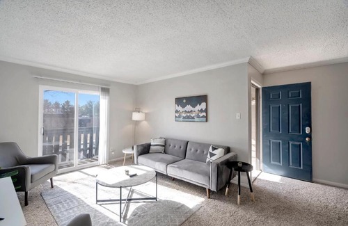 Midland Casa | Relaxing 1BR Suite and Swimming Pool