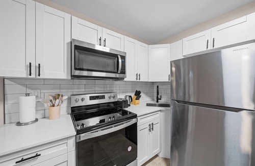 Lake Ridge Apartamento | Relaxing 2-Bedroom Apartment w / Pool Access