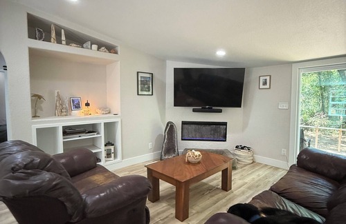Foley Casa | Relaxing 3-Acre Retreat minutes to the Gulf Coast