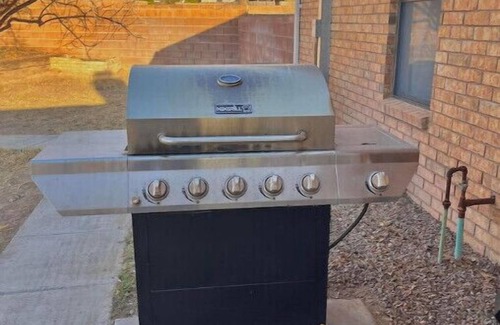 Alamogordo Casa | Relaxing 3 bedroom 2 bath, Home Away From Home