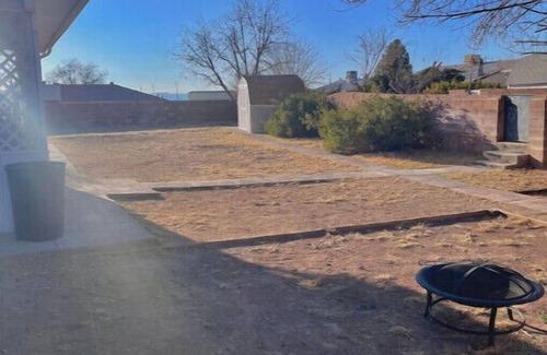 Alamogordo Casa | Relaxing 3 bedroom 2 bath, Home Away From Home