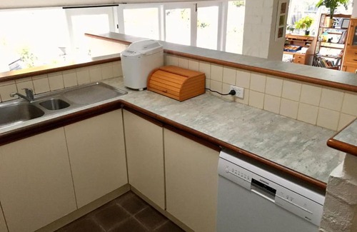 Claremont Casa | Relaxing 3 Bedroom Apartment in Perth