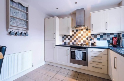 Broughton Casa | Relaxing 3 bedroom Chester Home with garden