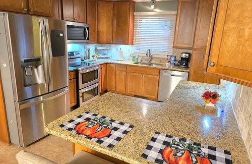 McLeansville Casa | Relaxing 3BR Getaway – Perfect for Families & Long Stays