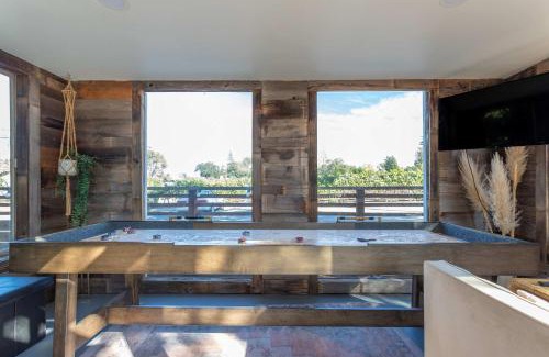 Graton Casa | Relaxing 3BR Home with Vineyard View Rooftop Deck and Game Room